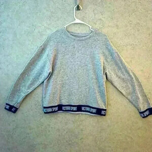 VICTORIA SPORT SMALL HEATHER GREY CREWNECK LOGO  ATHLETIC LOUNGE SOFT ACTIVEWARE